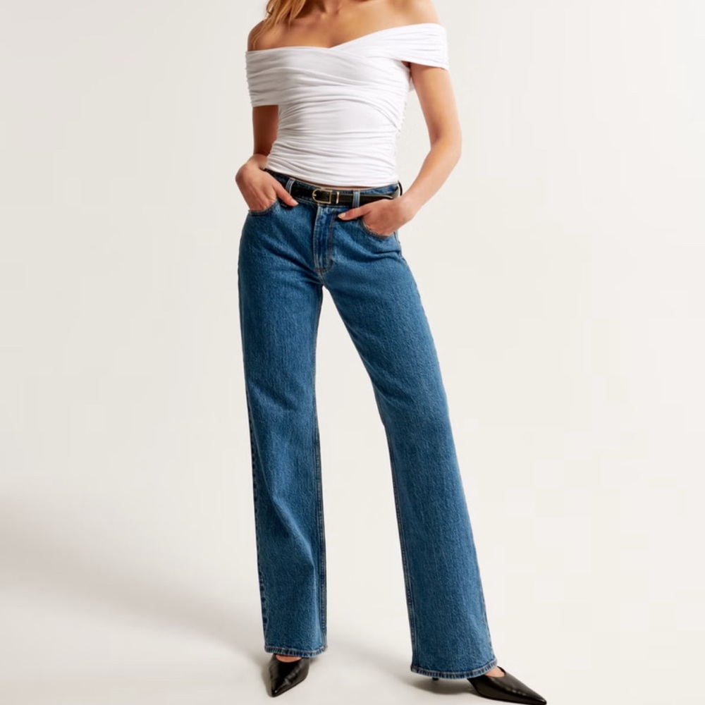 Abercrombie & Fitch White Off-Shoulder Top